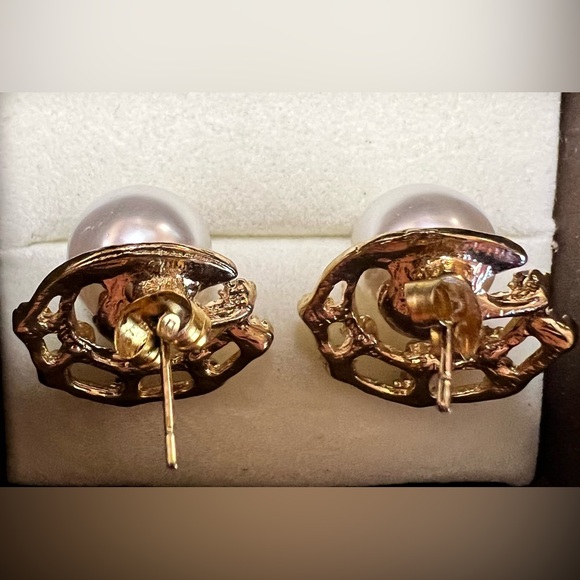 Pearl Earrings - Picture 3 of 4